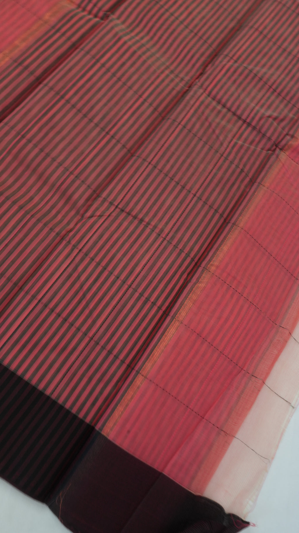 Silk Cotton Saree SLM-SCT-0025 - Coral checks with a maroon border - second view