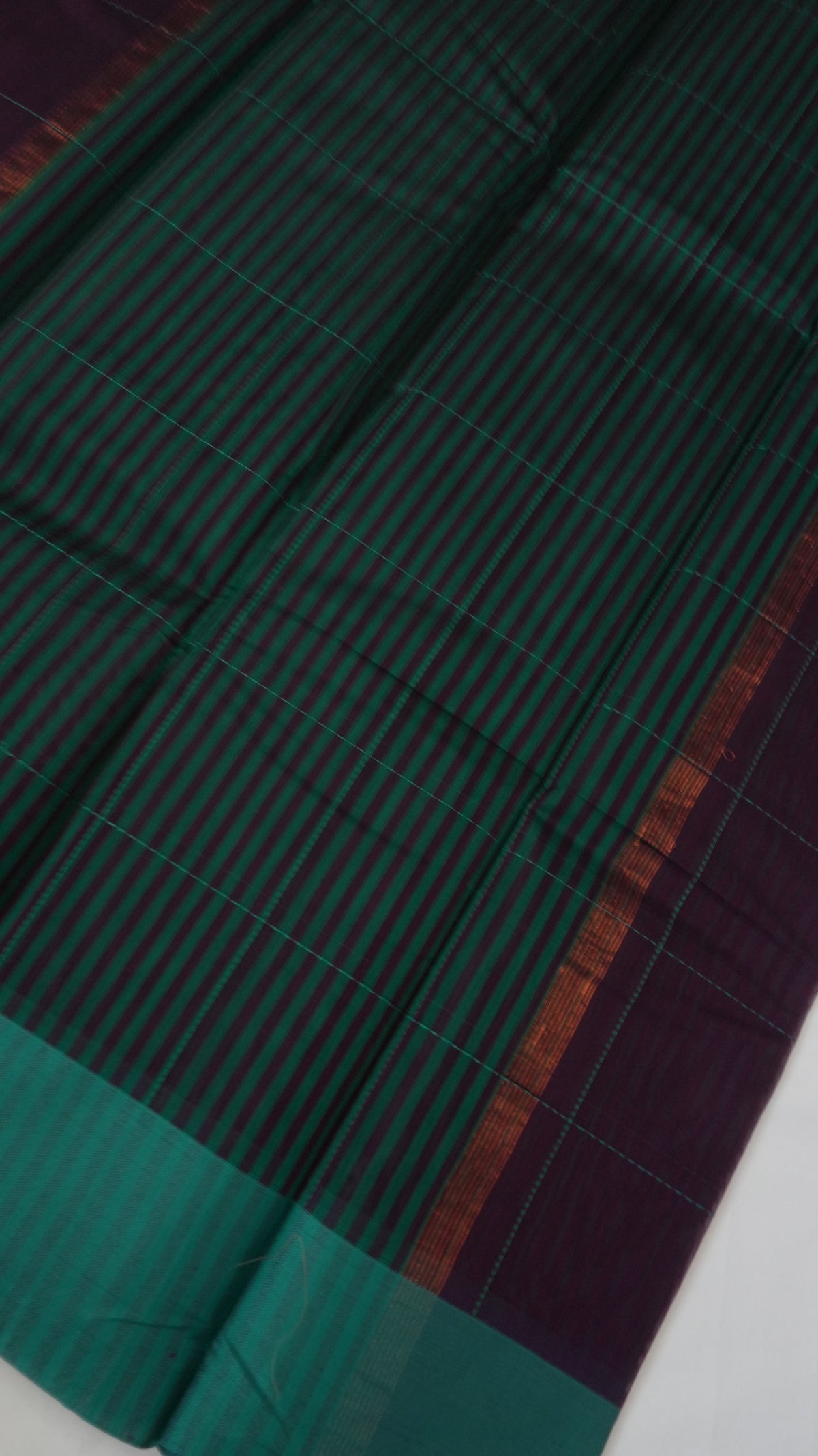 Silk Cotton Saree SLM-SCT-0026 - Aubergine checks with a teal border - second view