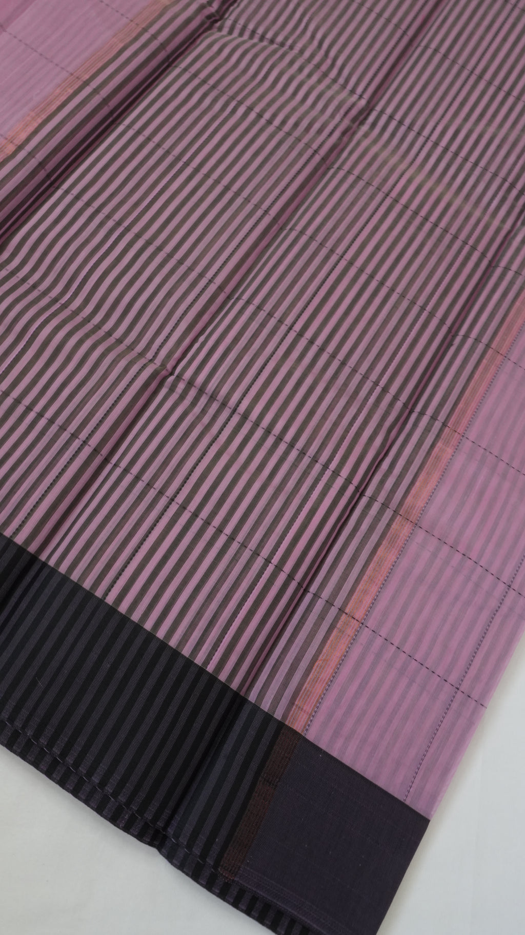 Silk Cotton Saree SLM-SCT-0027 - Pink checks with a purple border - second view