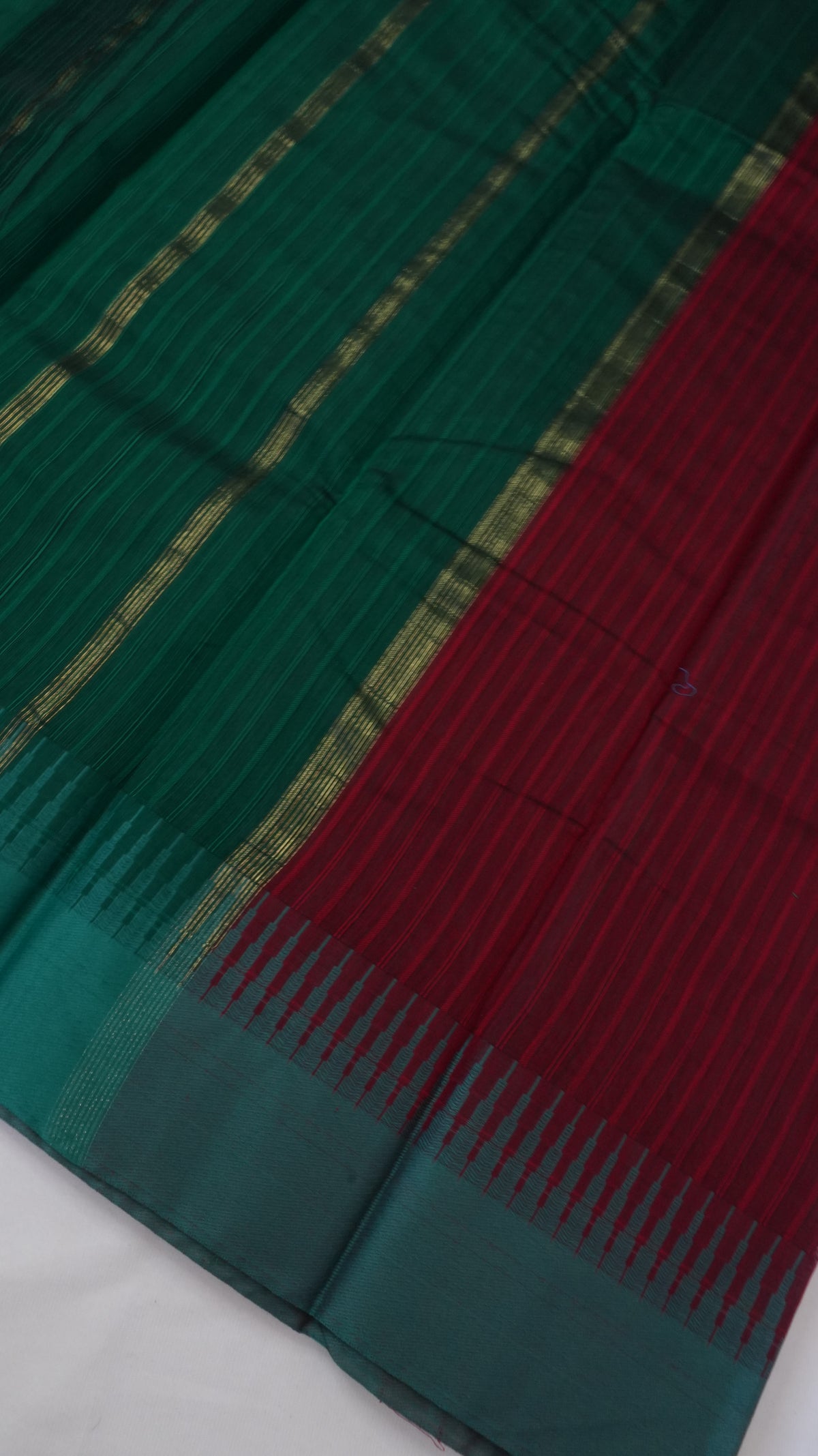 Silk Cotton Saree SLM-SCT-0032 - Maroon red with a teal temple border - second view