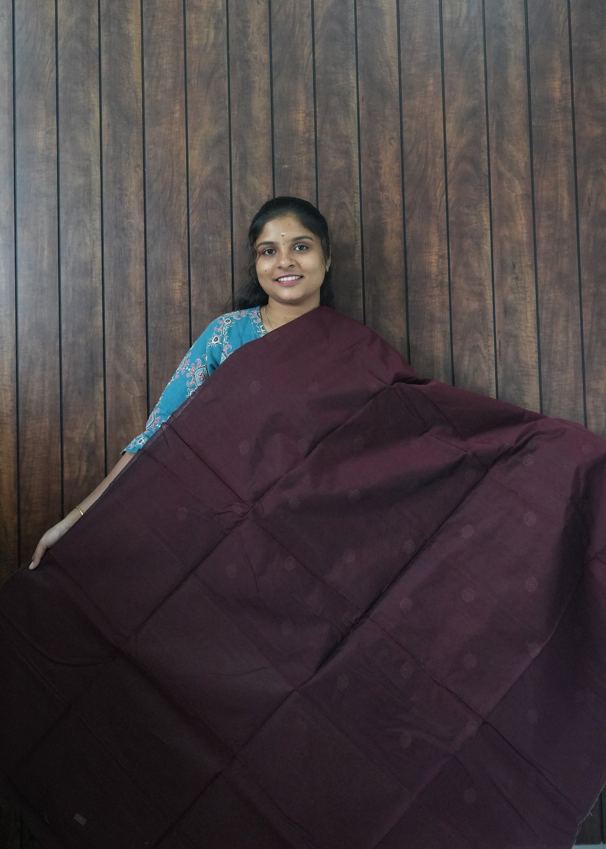 Silk Cotton Saree SLM-SCT-0045 - Plum brown checks with butta motifs and a grey pallu - second view