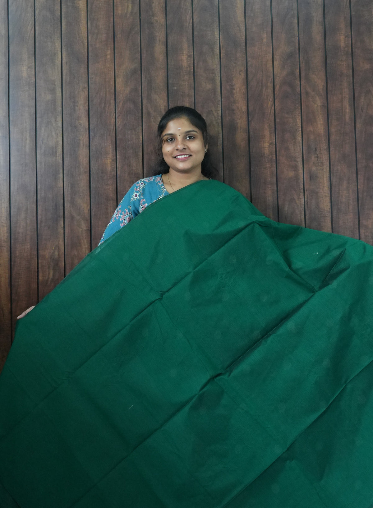 Silk Cotton Saree SLM-SCT-0046 - Emerald green checks with butta motifs and a grey pallu - second view