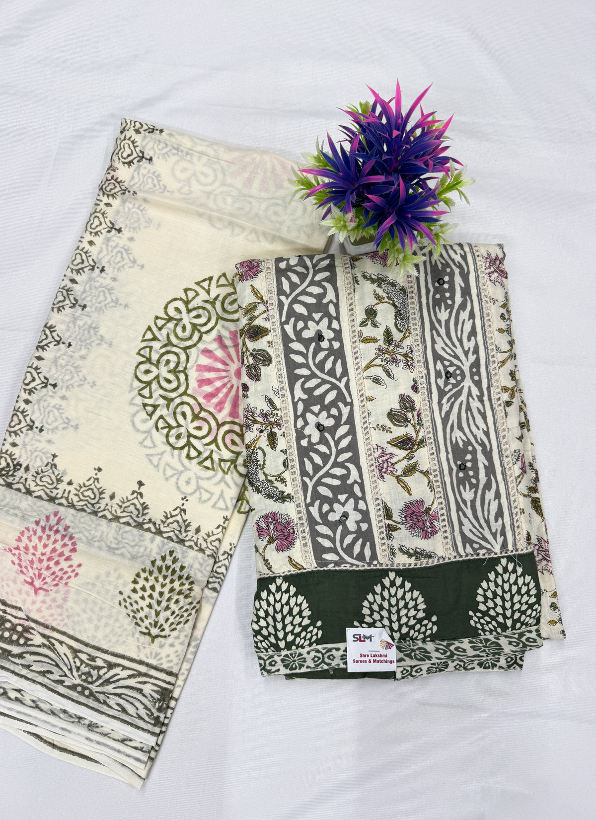 Salwar SLM-SLW-0032 - Off-white with a floral block print