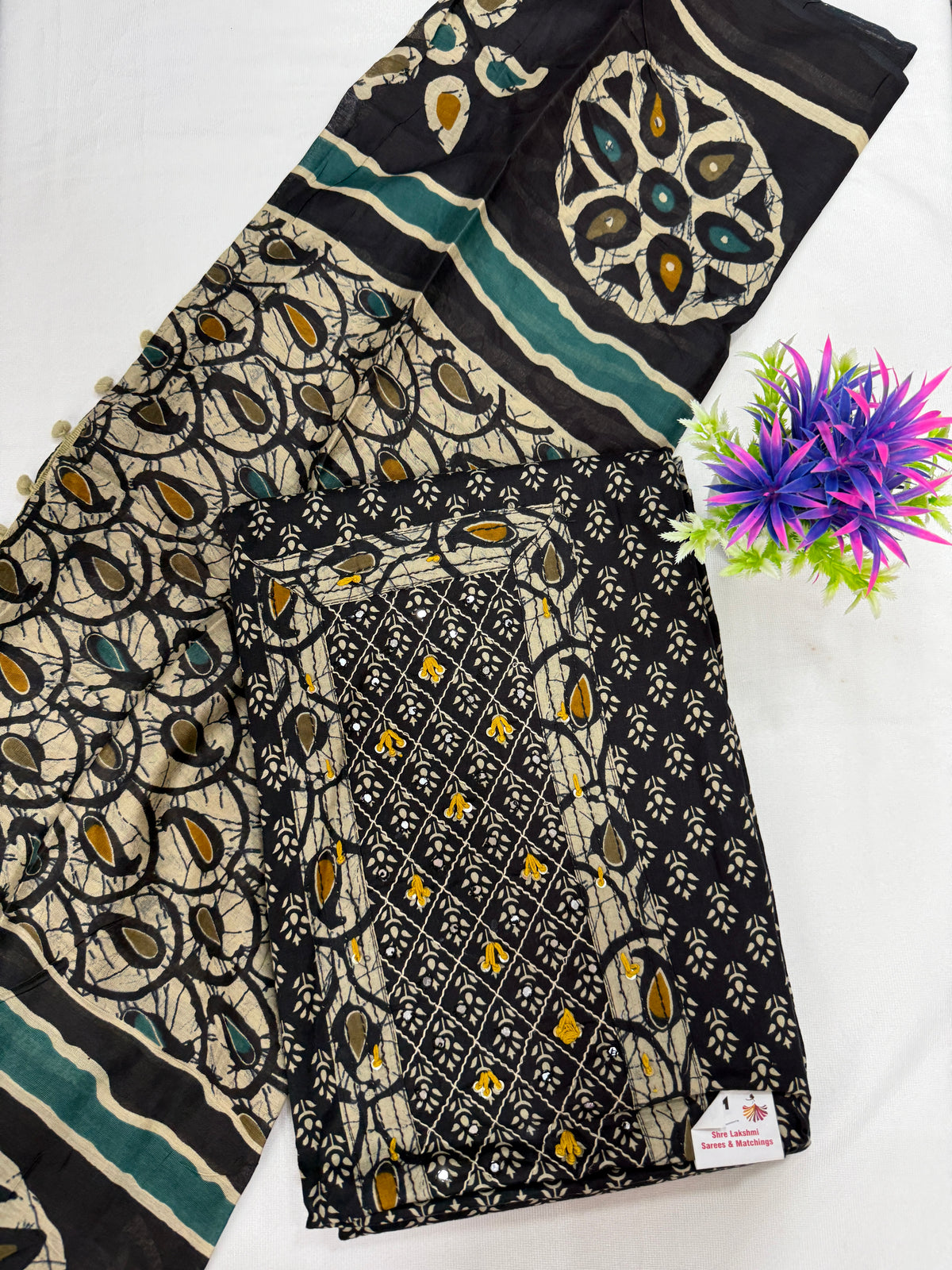 Salwar SLM-SLW-0047 - Black and beige with a block print