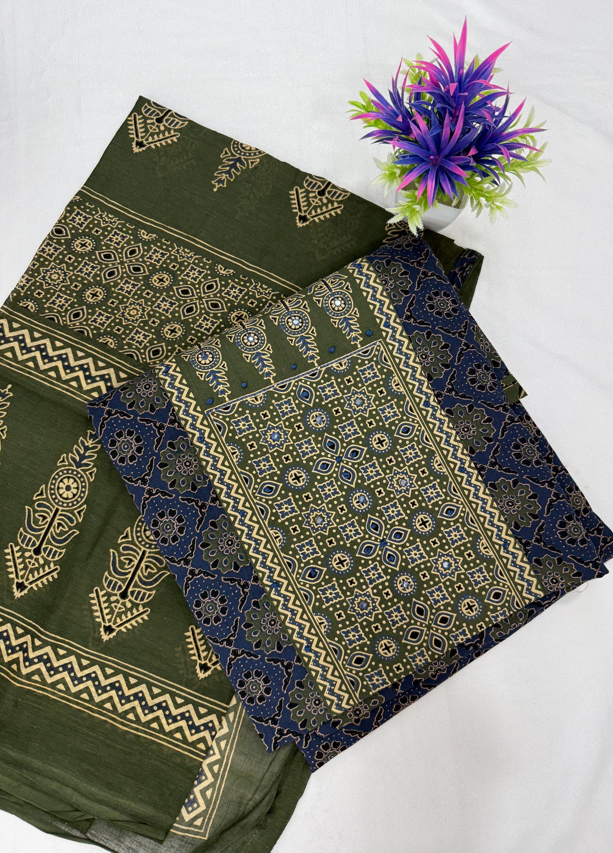 Salwar SLM-SLW-0049 - Olive green with a navy printed top