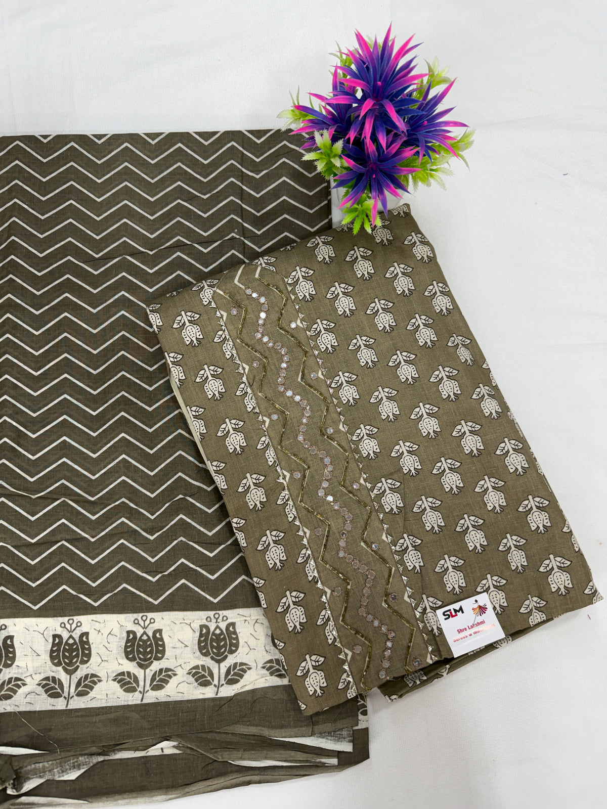 Salwar SLM-SLW-0065 - Grey with a chevron and floral print