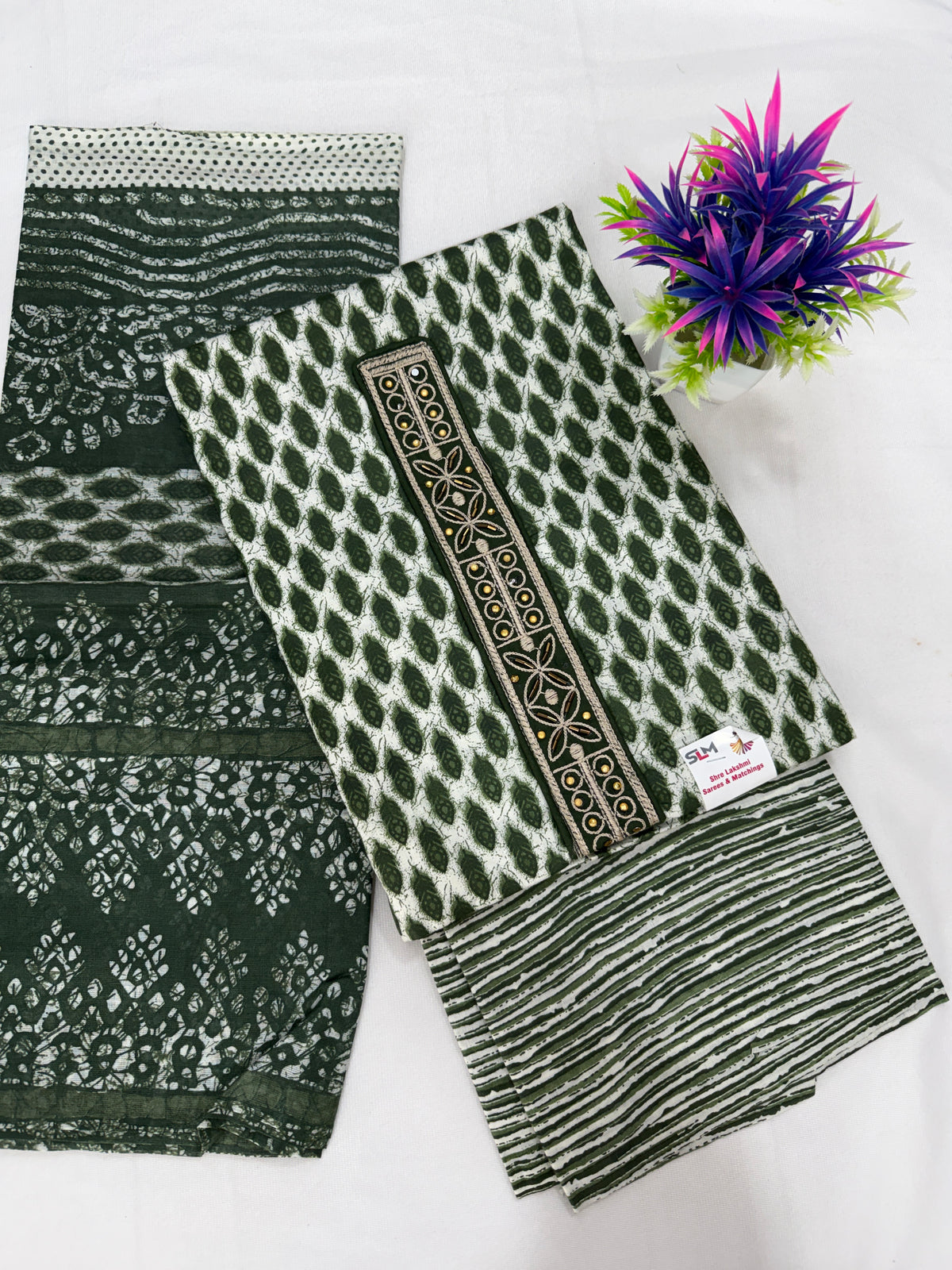 Salwar SLM-SLW-0080 - Bottle green with a white printed pattern