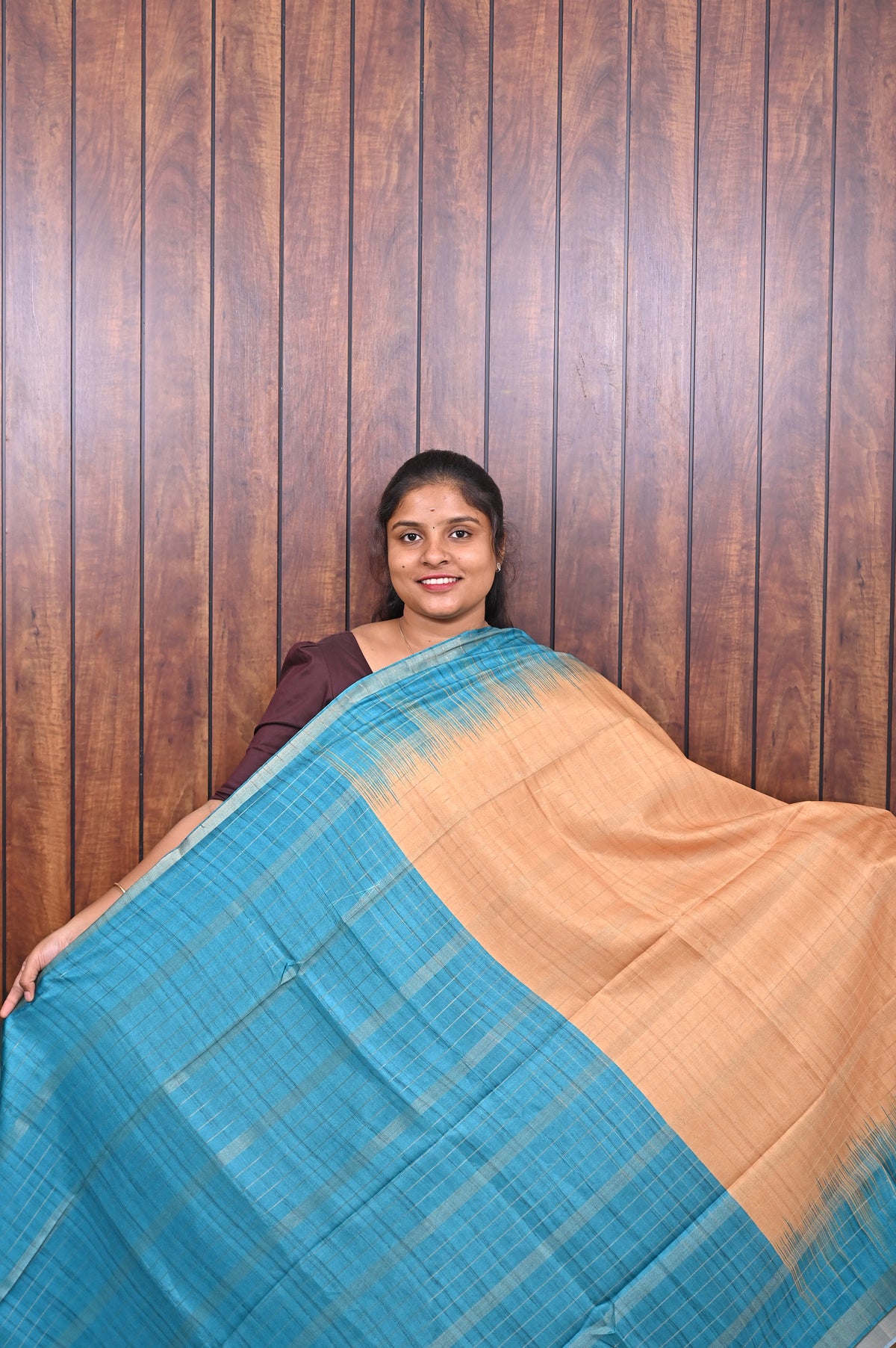 Semi Tussar Saree SLM-STS-0065 - Peach with a teal temple border - second view