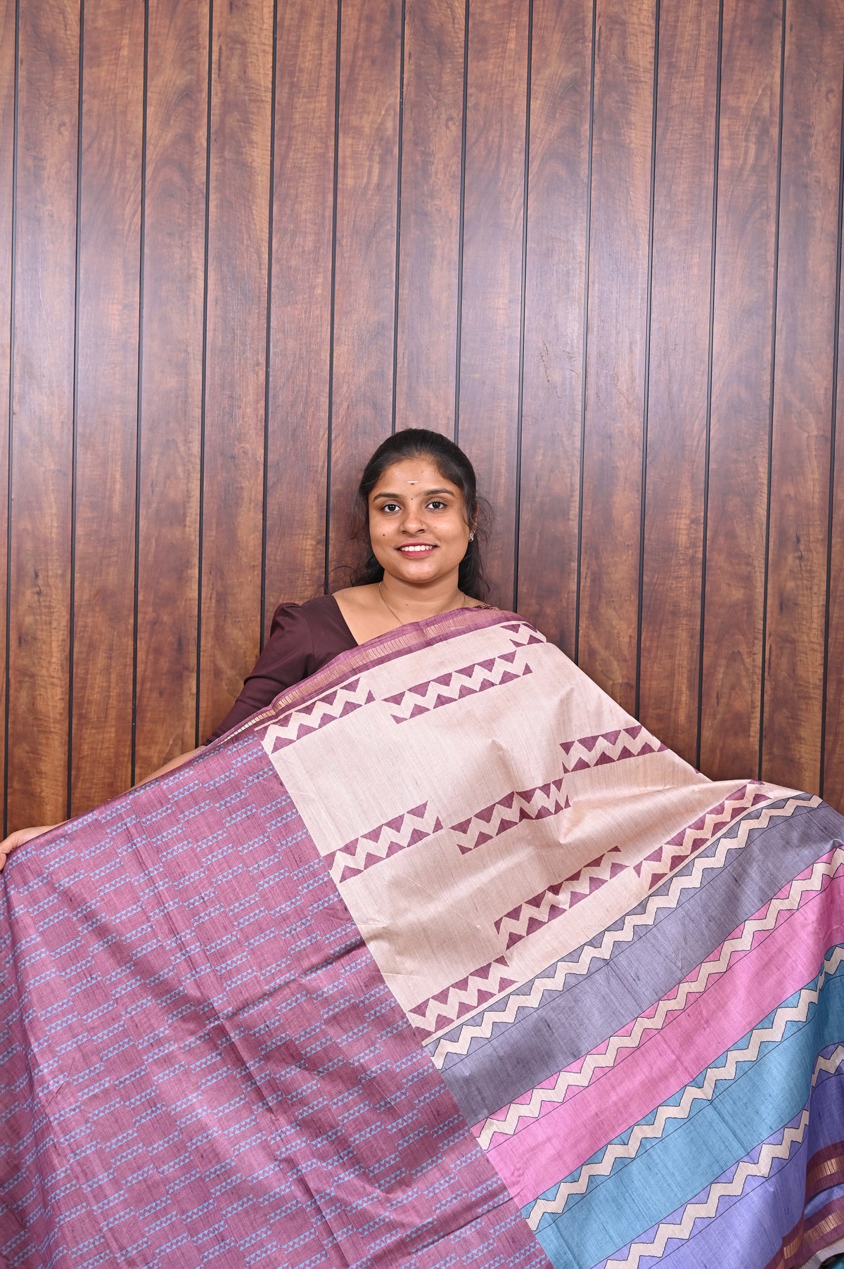 Semi Tussar Saree SLM-STS-0073 - Beige with a blue and pink striped pallu - second view