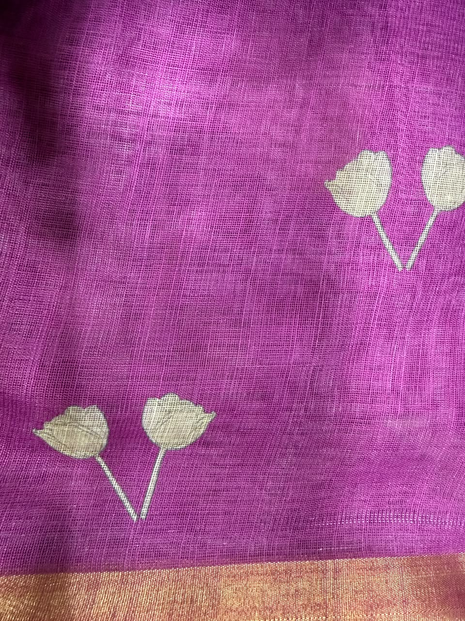 Magenta tulip print saree close-up fabric and print