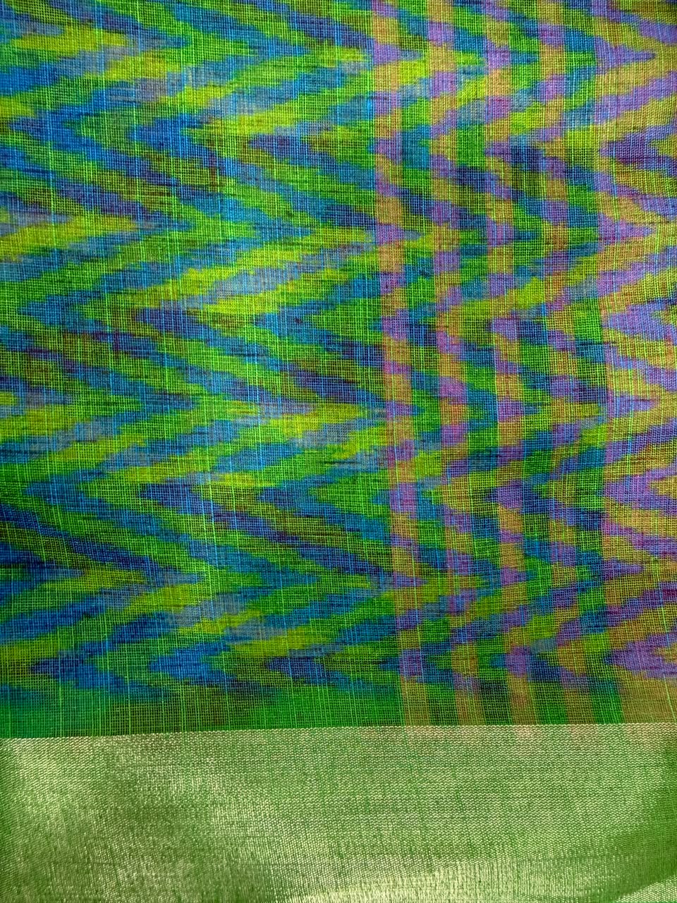 Lavender pink shibori saree close-up fabric texture