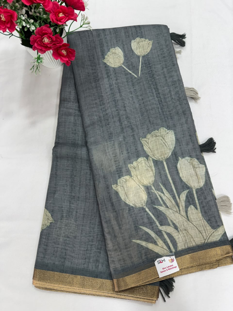 Coral red bird motif buta saree full view with green zari border
